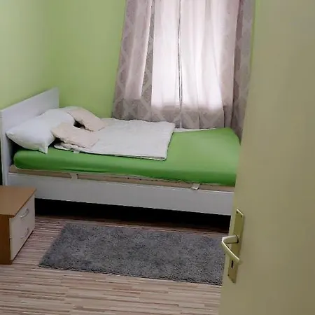 Wohnung 아파트